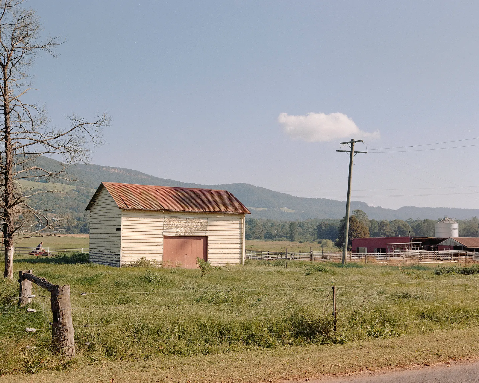 A shed alone in the valley.